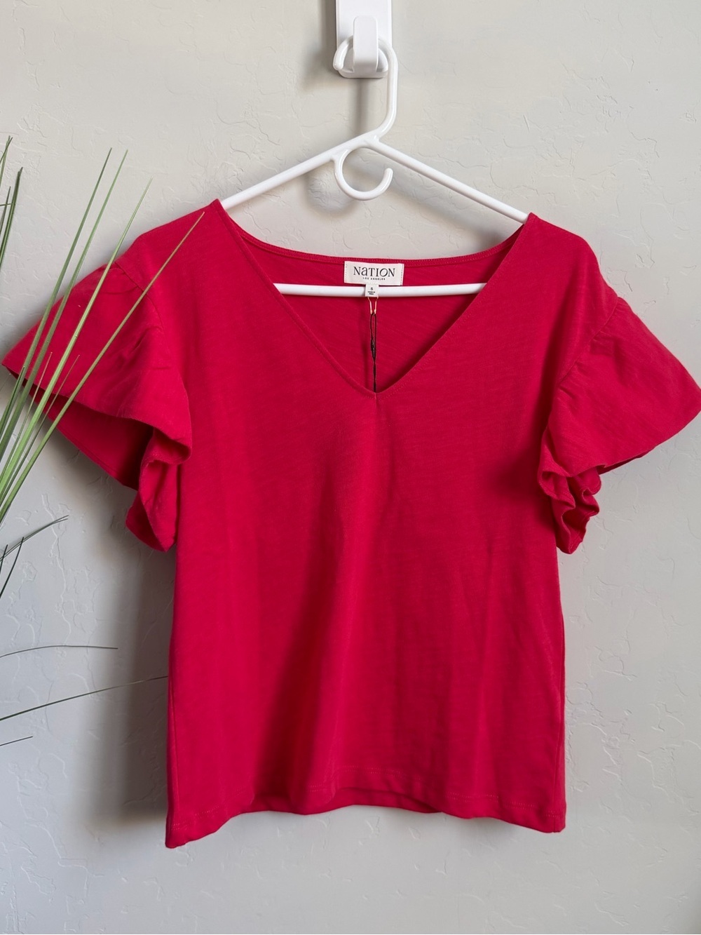 Nation LTD Emmy Flutter Sleeve Tee NWT Size Small V-Neck Retail $128